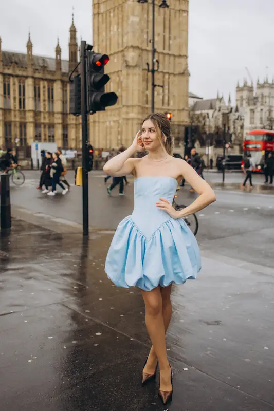 Julia, the photographer behind Big Ben Photoshoot, by Big Ben